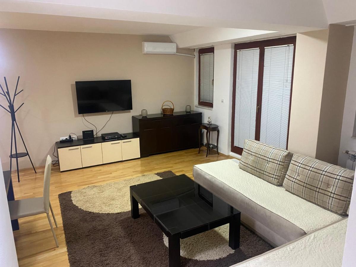 Dona Apartments Скоп'є Екстер'єр фото