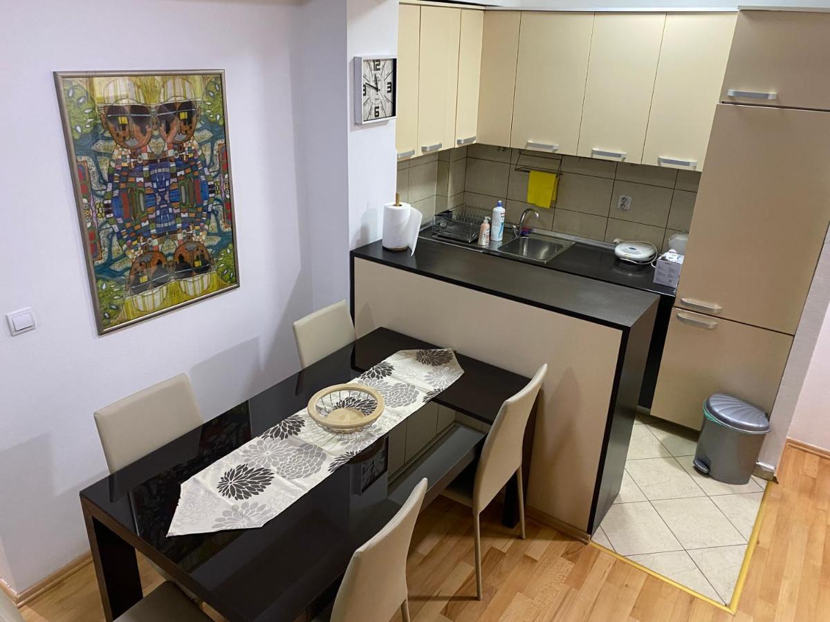 Dona Apartments Скоп'є Екстер'єр фото
